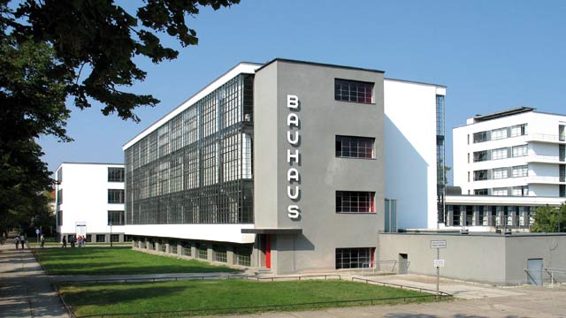 Stefano Barattini. Novara celebra il centenario dell'Istituto di design Bauhaus con una mostra fotografica