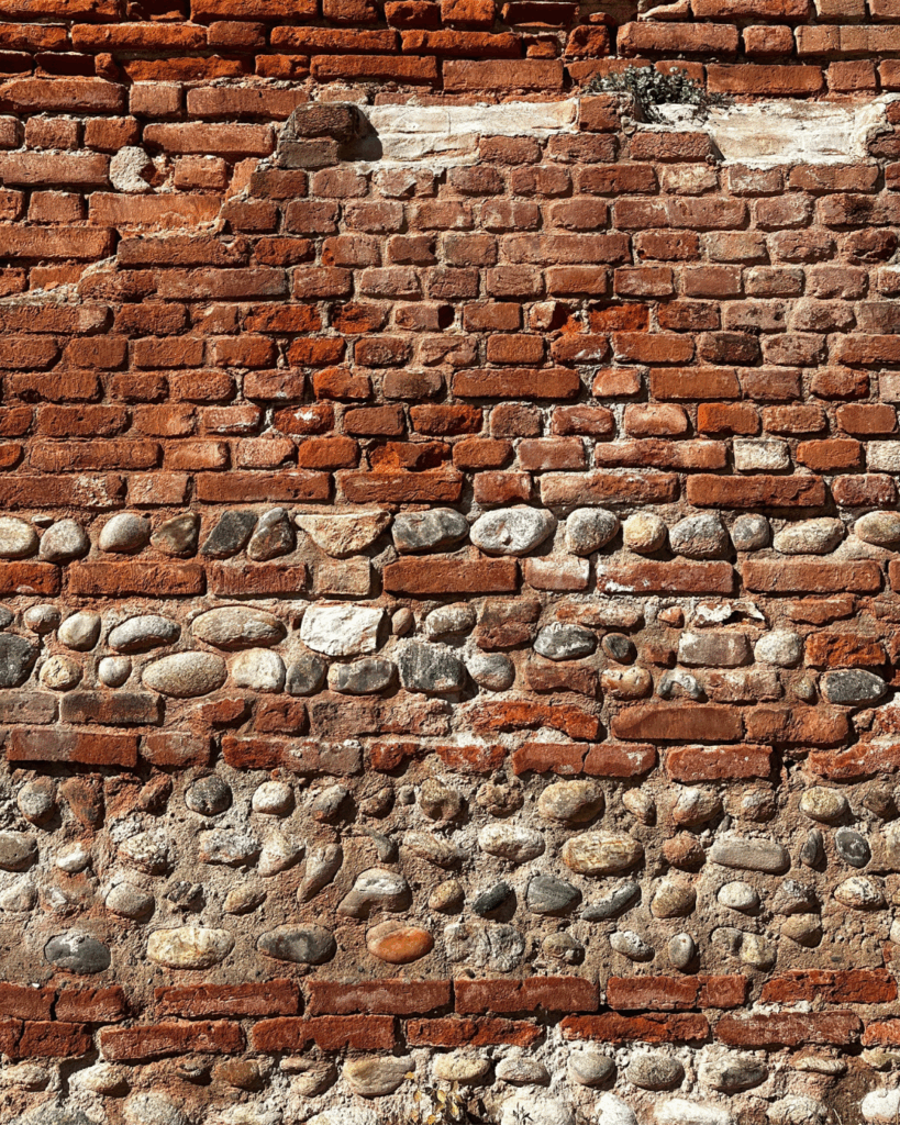 Dentro il cantiere ducale: una storia di mattoni, lettere e ambizioni